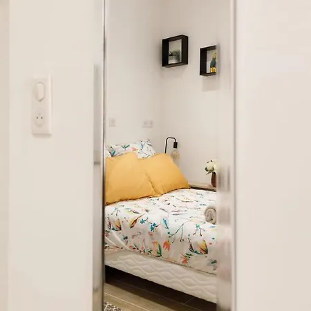 Charming Renovated & Quiet Studio Ac Close Downtown - Benakey *